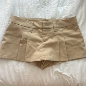 H&M pleated skort